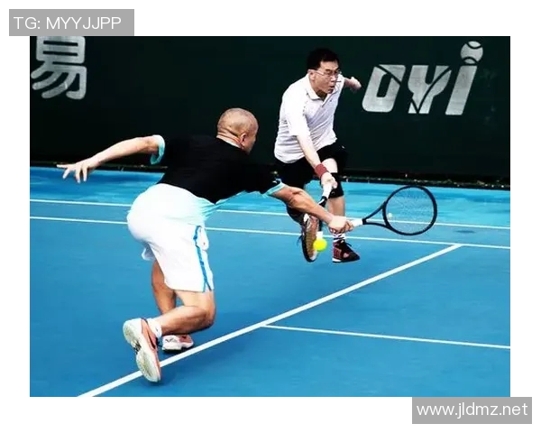 广州网球队在全国锦标赛中的团队协作表现值得称赞与反思